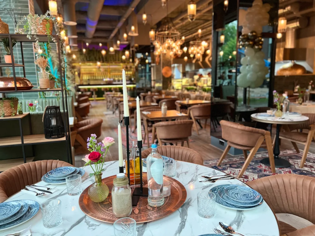 Het warme interieur van Sallora Amsterdam
